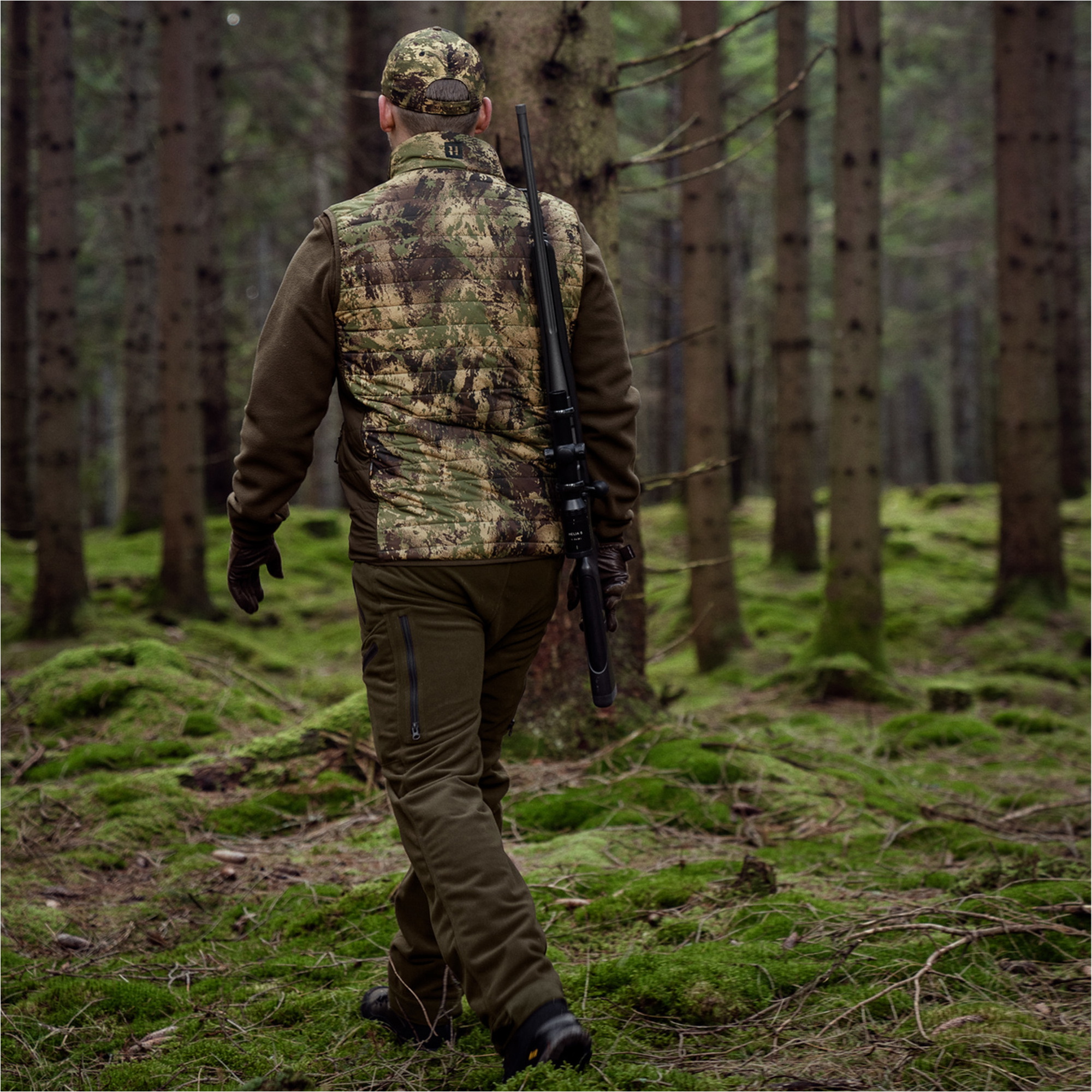 2026 Harkila Männer Hirsch Jäger Camo Reversible Packbare Weste 1201150 - Willow Green / AXIS MSPForest